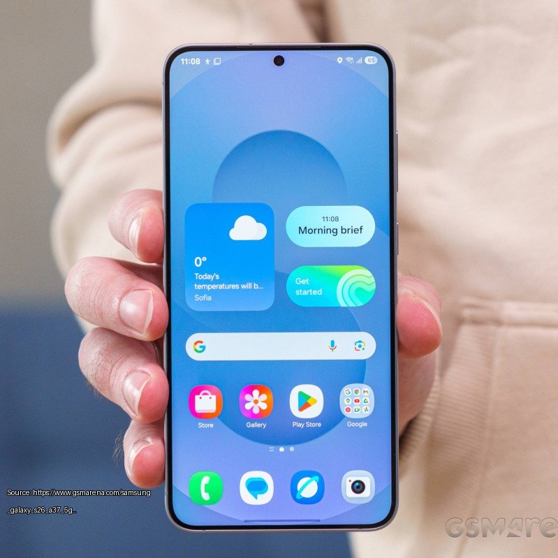 Samsung Galaxy S25+ - Fair use review image from https://www.gsmarena.com/samsung_galaxy_s26_a37_5g_and_a57_5g_certifications_reveal_battery_capacities_charging_spec-news-71038.php
