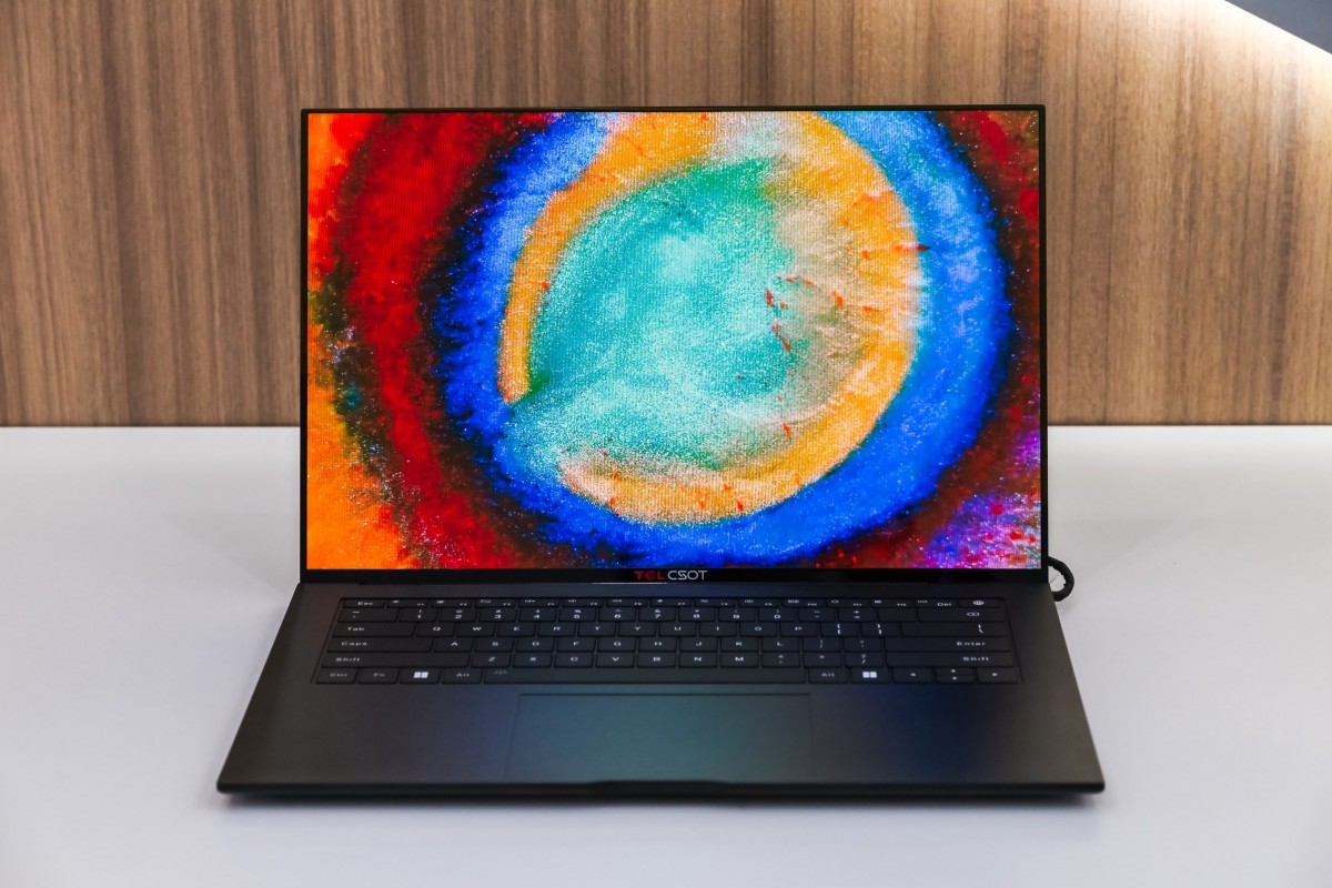 tcl-oled-and-nxtpaper-displays - Fair use review image from https://www.gsmarena.com/tcl_shows_off_its_super_pixel_and_inkjetprinted_oled_displays_at_mwc_-news-71852.php